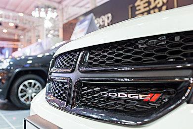 好评中世纪沙盒经营《颂钟长鸣》更新上线 多项新内容